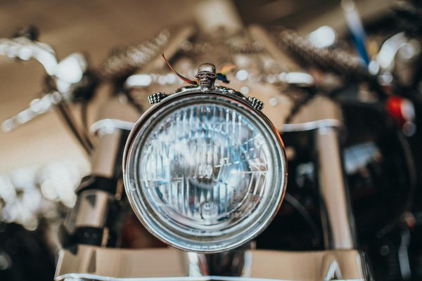 Conduite défensive au volant d'une voiture de sport