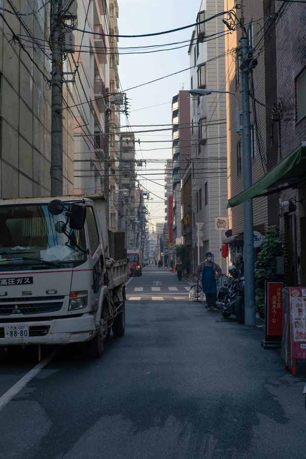 Location camion benne 3 places : optimisez vos chantiers facilement